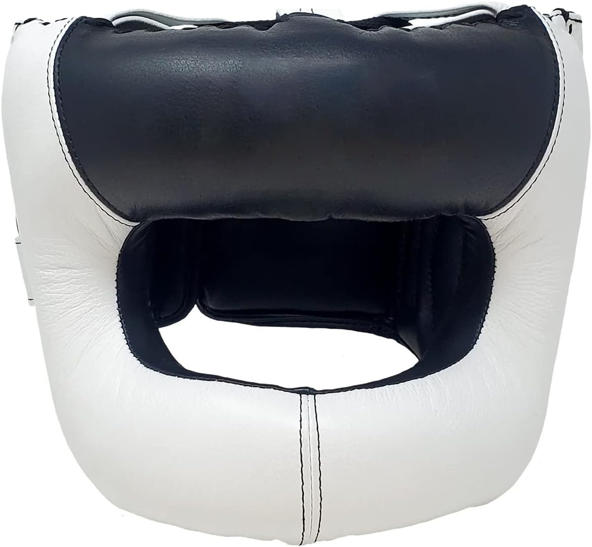 Boxing head guard DurableBoxing head guard with adjustable fit and breathable lining.